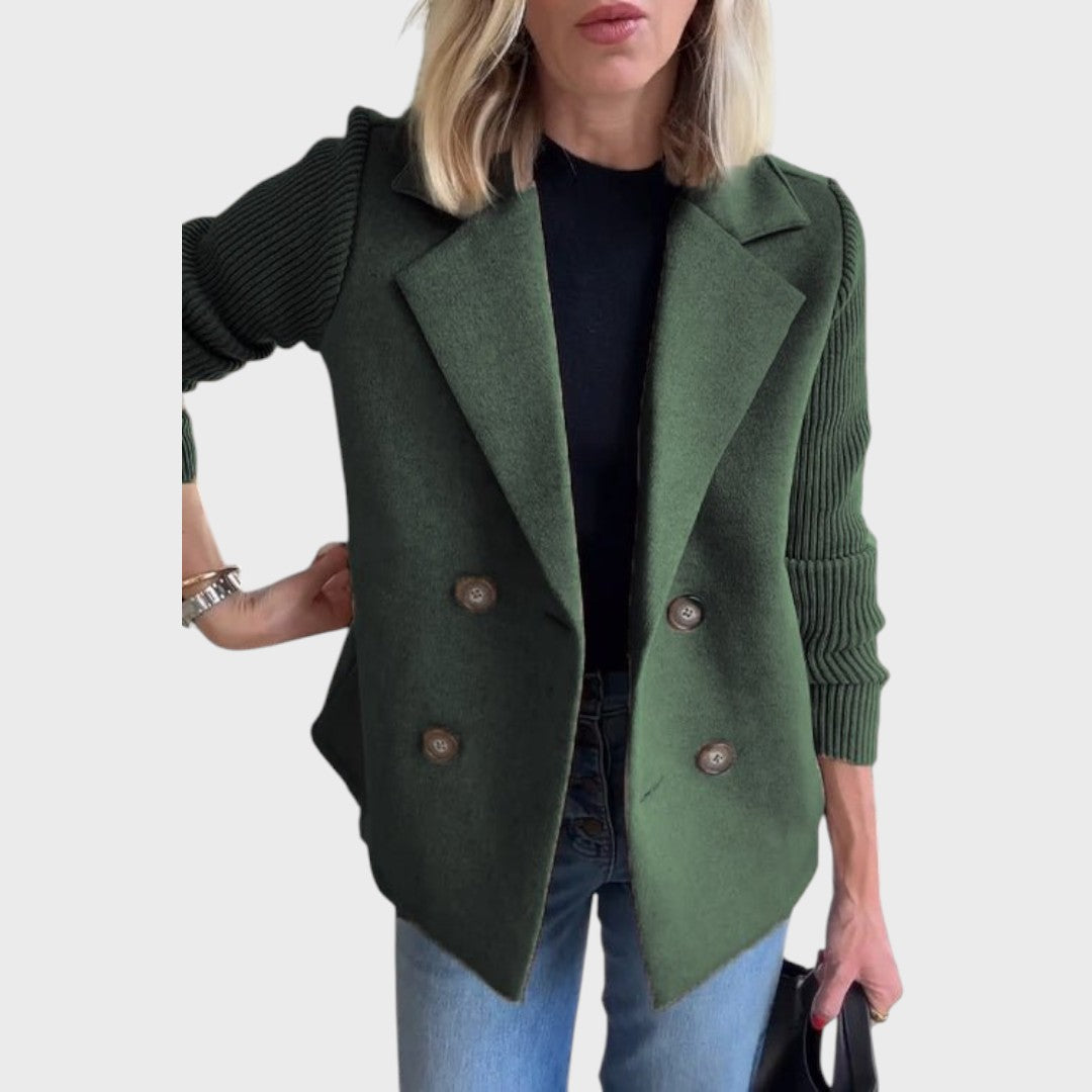 Emma - Elegantni blazer s pletenim rukavima