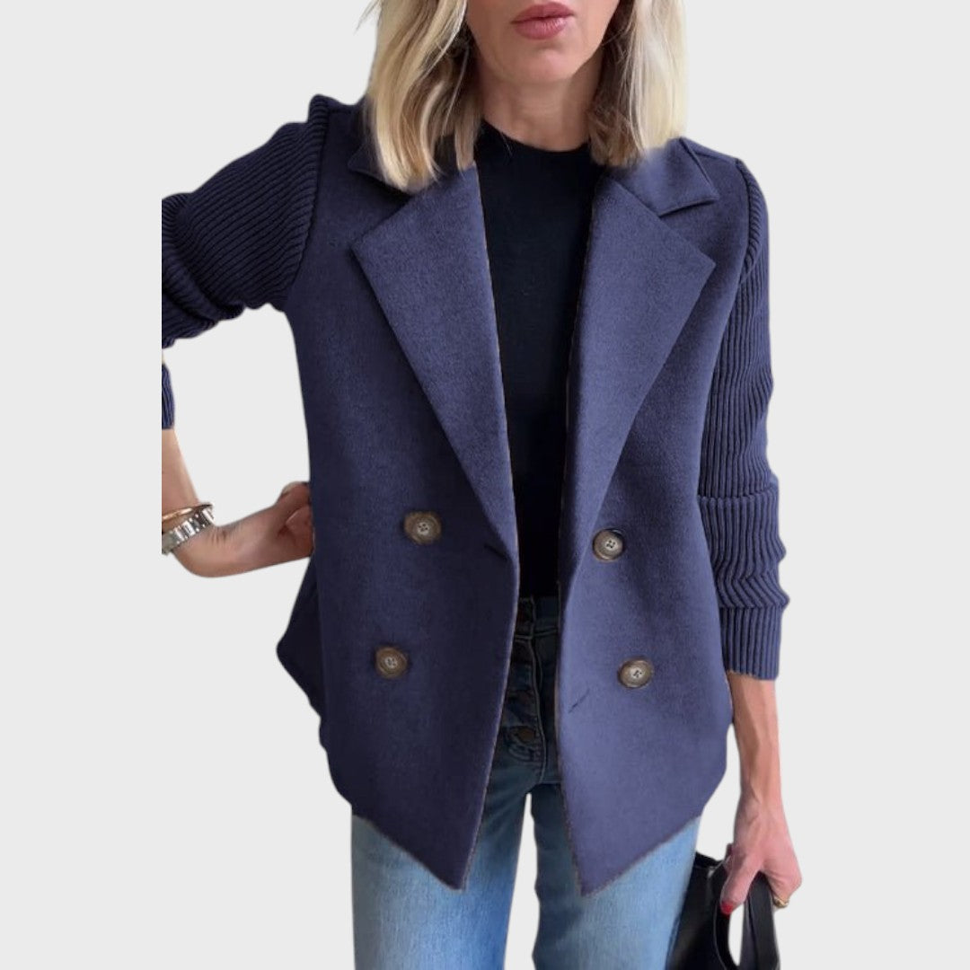 Emma - Elegantni blazer s pletenim rukavima